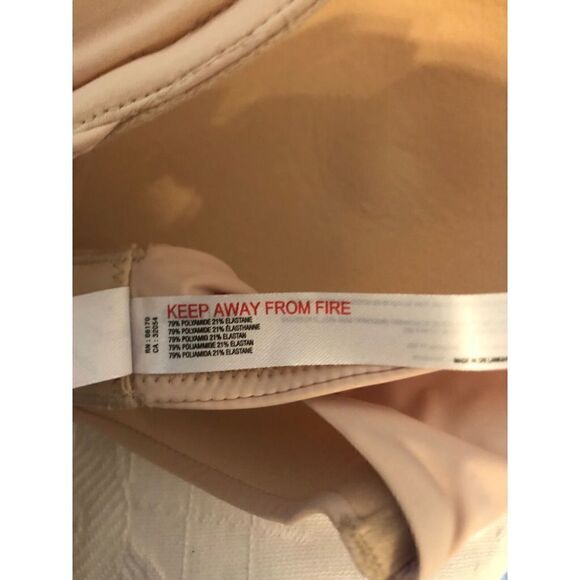 Brand New Urban Outfitters Out from Under Candice Lightly Lined Demi Bra - Picture 5 of 5